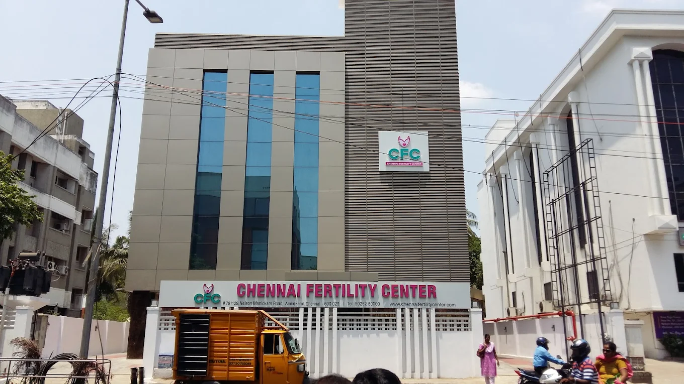 Dr. V M Thomas - Fertility Specialist in Chennai